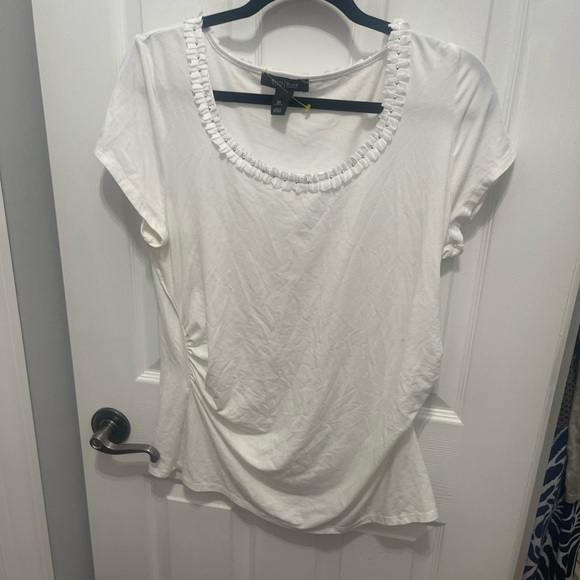 White House Black Market White Short Sleeve Top - Picture 3 of 14